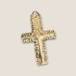 Vintage Sterling Silver Cross Pendant Charm 1.1g Intricate Design For Necklace O